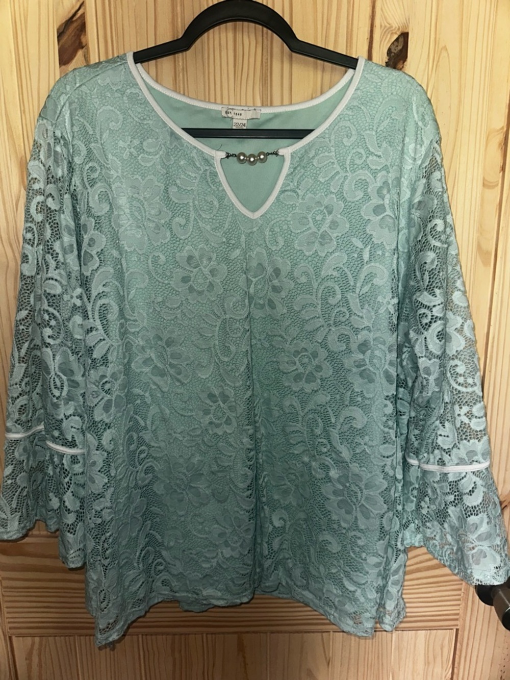 Lace Overlay Keyhole Blouse in Mint
